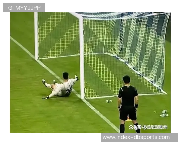 阿苏埃单刀突入禁区遭侵犯裁判未判点球引发强烈不满 阿苏埃单刀突入禁区遭侵犯裁判未判点球引发强烈不满