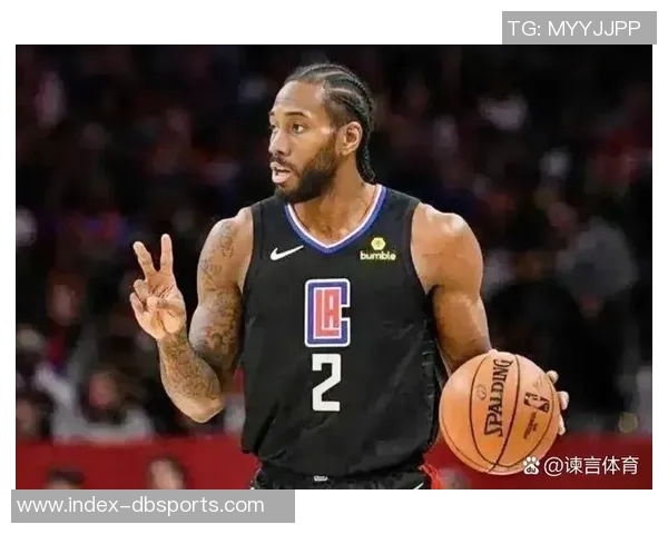 女主持调侃皮尔斯网友热议扑倒事件皮尔斯回应我们是搭档我有女友 女主持调侃皮尔斯网友热议扑倒事件皮尔斯回应我们是搭档我有女友