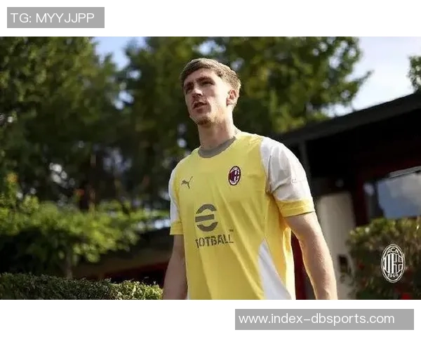 尤文图斯欲用弗拉霍维奇交换萨勒马科尔斯遭米兰拒绝 尤文图斯欲用弗拉霍维奇交换萨勒马科尔斯遭米兰拒绝