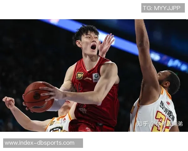 曾凡博透露重伤经历腰伤与脑部后遗症影响生活与职业发展 曾凡博透露重伤经历腰伤与脑部后遗症影响生活与职业发展