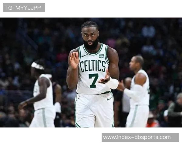 杰伦布朗强调从失利中汲取经验努力让队友保持积极心态 杰伦布朗强调从失利中汲取经验努力让队友保持积极心态