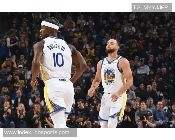 科尔确认库里追梦巴特勒霍福德将齐出战明日对阵开拓者的比赛 科尔确认库里追梦巴特勒霍福德将齐出战明日对阵开拓者的比赛