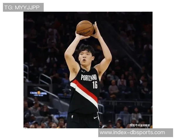 媒体人杨瀚森当众流泪展现真实情感无惧外界评价 媒体人杨瀚森当众流泪展现真实情感无惧外界评价