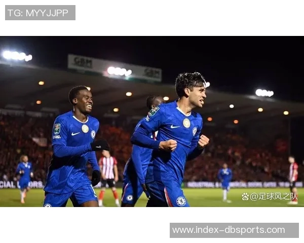 马卢达盛赞吉滕斯年轻无畏展现天赋潜力值得期待