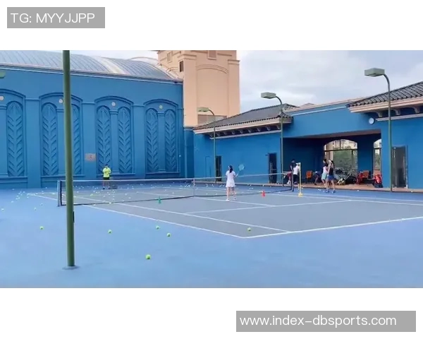 王大雷分享女儿网球训练经历:坚持不懈展现出韧劲与潜力